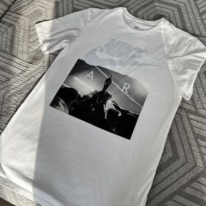 Men’s Nike Air Tshirt